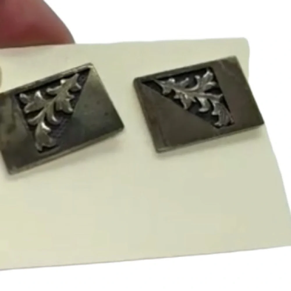 VINTAGE CUFF LINKS STAMPED “STERLING” SILVER WESTERN FOLIAGE DESIGN